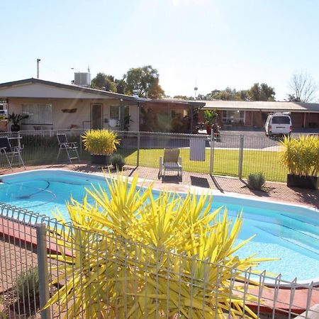 Cross Roads Motel Cobar Exterior foto