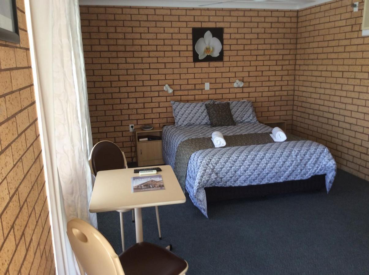 Cross Roads Motel Cobar Exterior foto